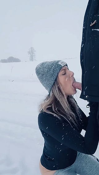 Public Winter Cumshot'