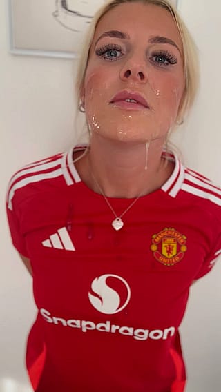 Don’t you think I look a hot mess in my football shirt and stockings?'