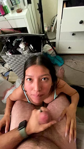 begging for his cum all over me'