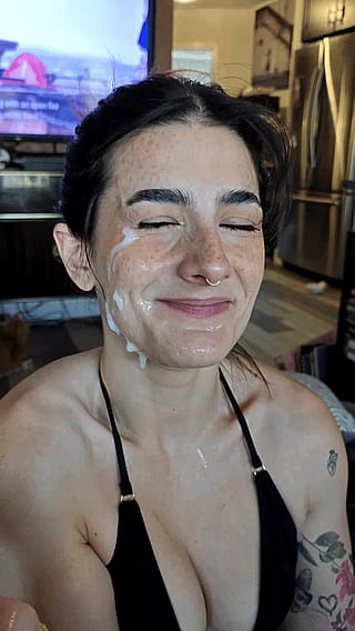 I Love Finishing Him On My Face'
