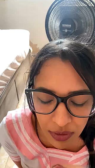 Good Girl Gets Her Sweet Reward'